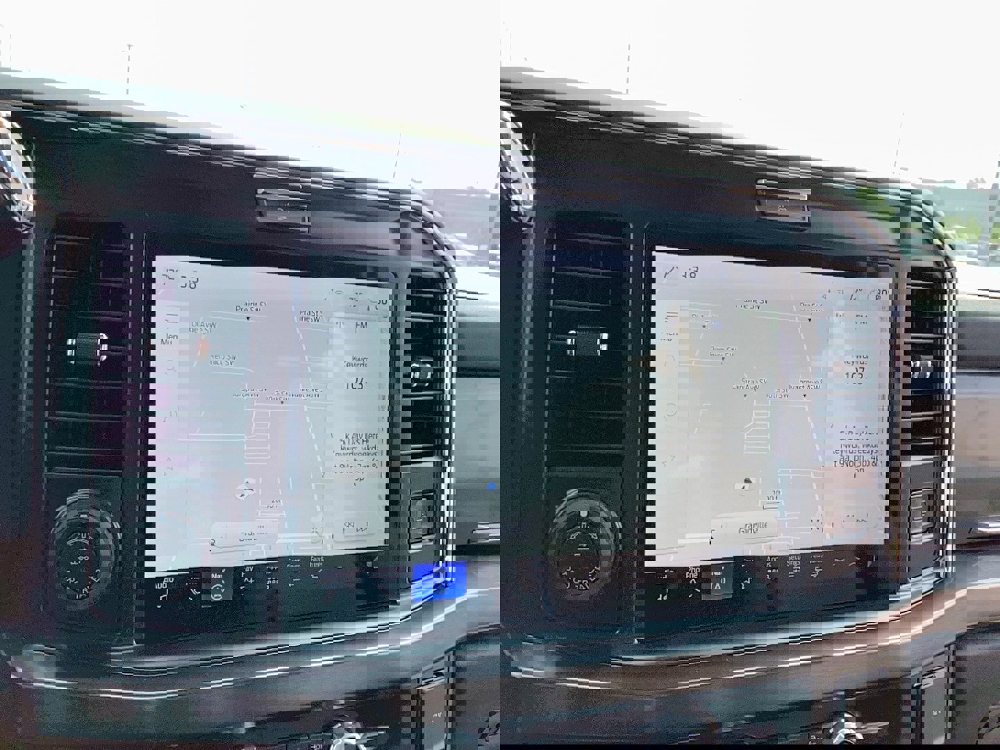 New 2026 Ford F250 Lariat image 28