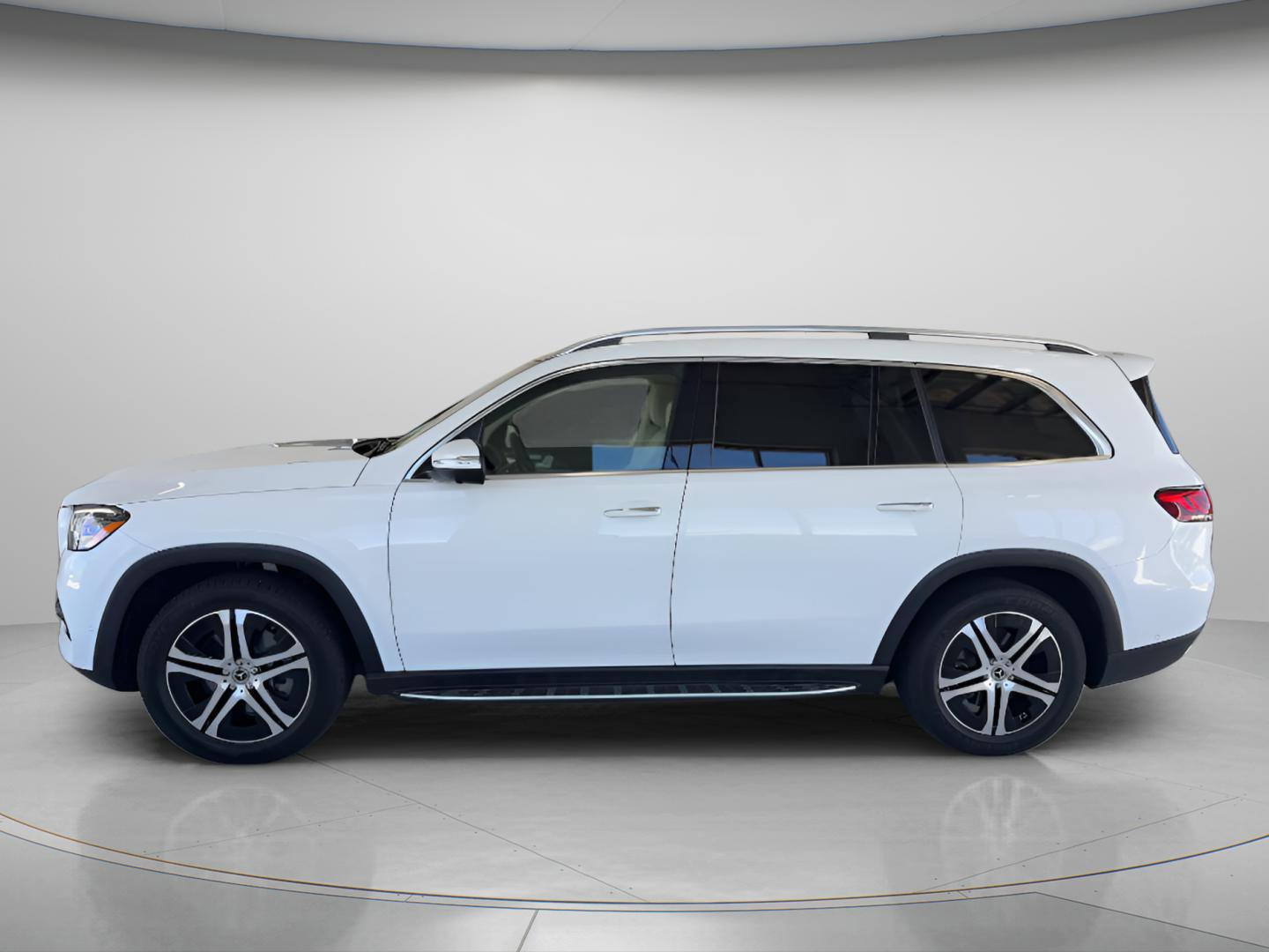 Certified 2022 Mercedes-Benz GLS 450 4MATIC image 5