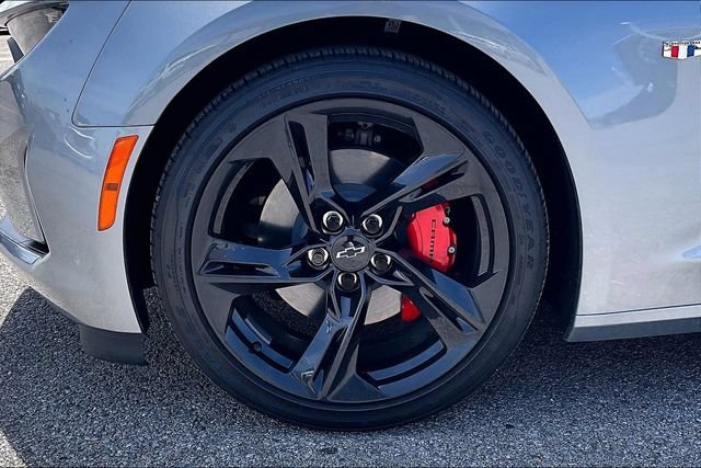 Used 2024 Chevrolet Camaro LT w/ RS Package RWD image 30