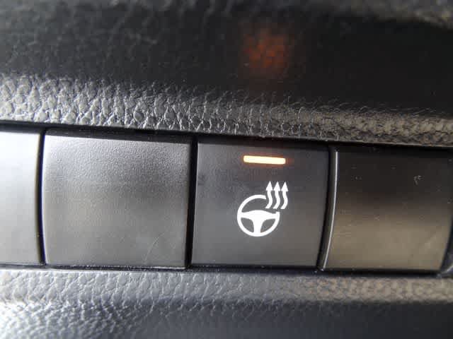 Used 2024 Toyota RAV4 XLE w/ Convenience Package AWD/4WD image 18