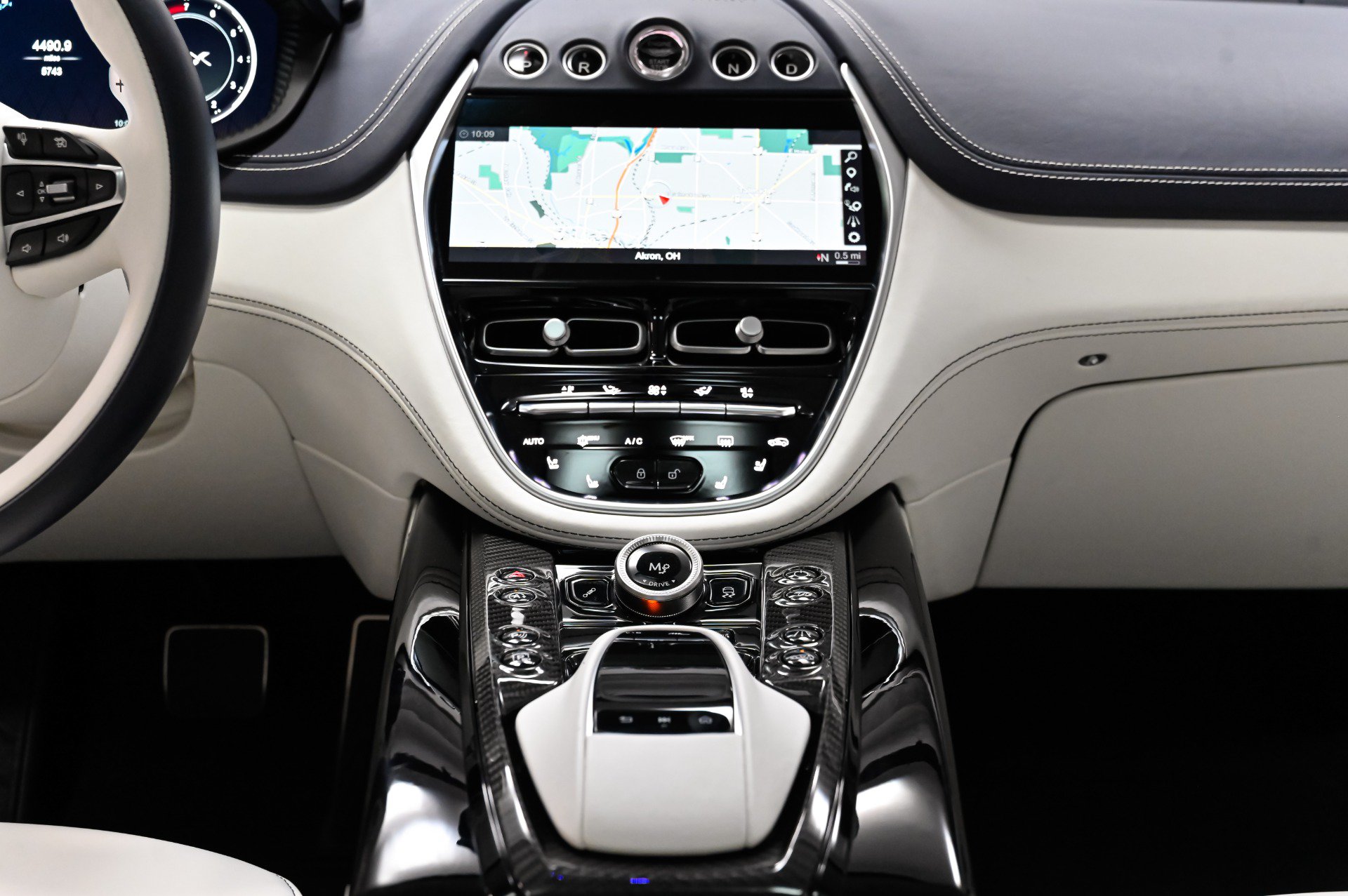 Used 2023 Aston Martin DBX 707 AWD/4WD image 52