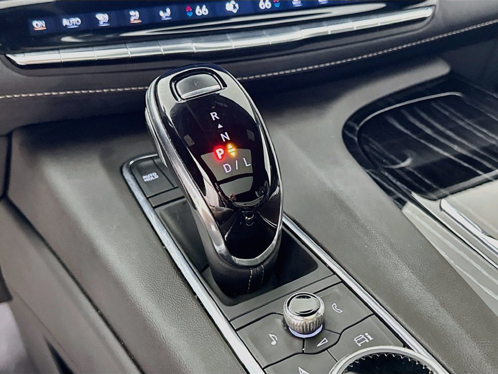 Certified 2023 Cadillac Escalade Sport AWD/4WD image 21