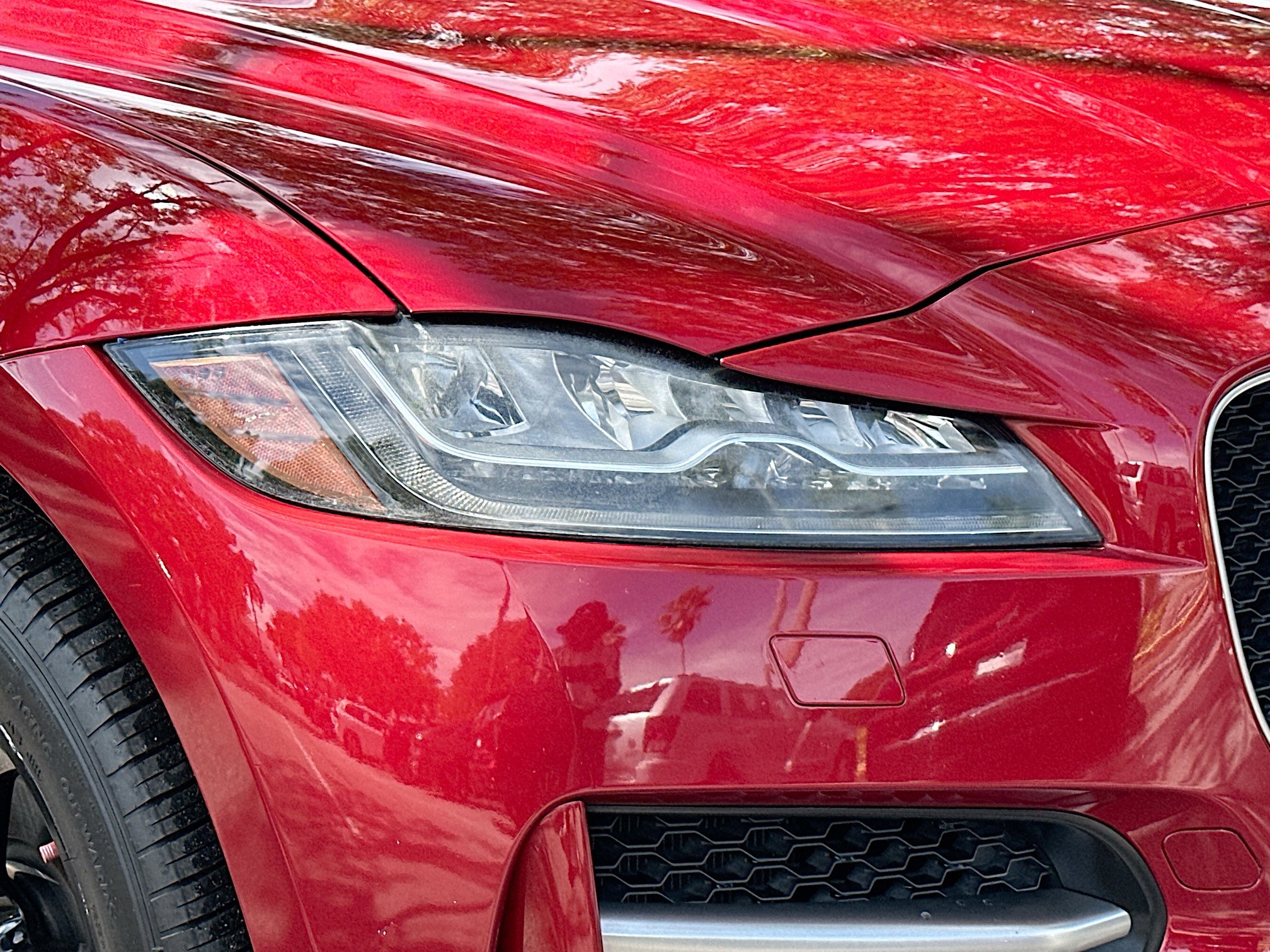 Used 2018 Jaguar F-PACE R-Sport image 37