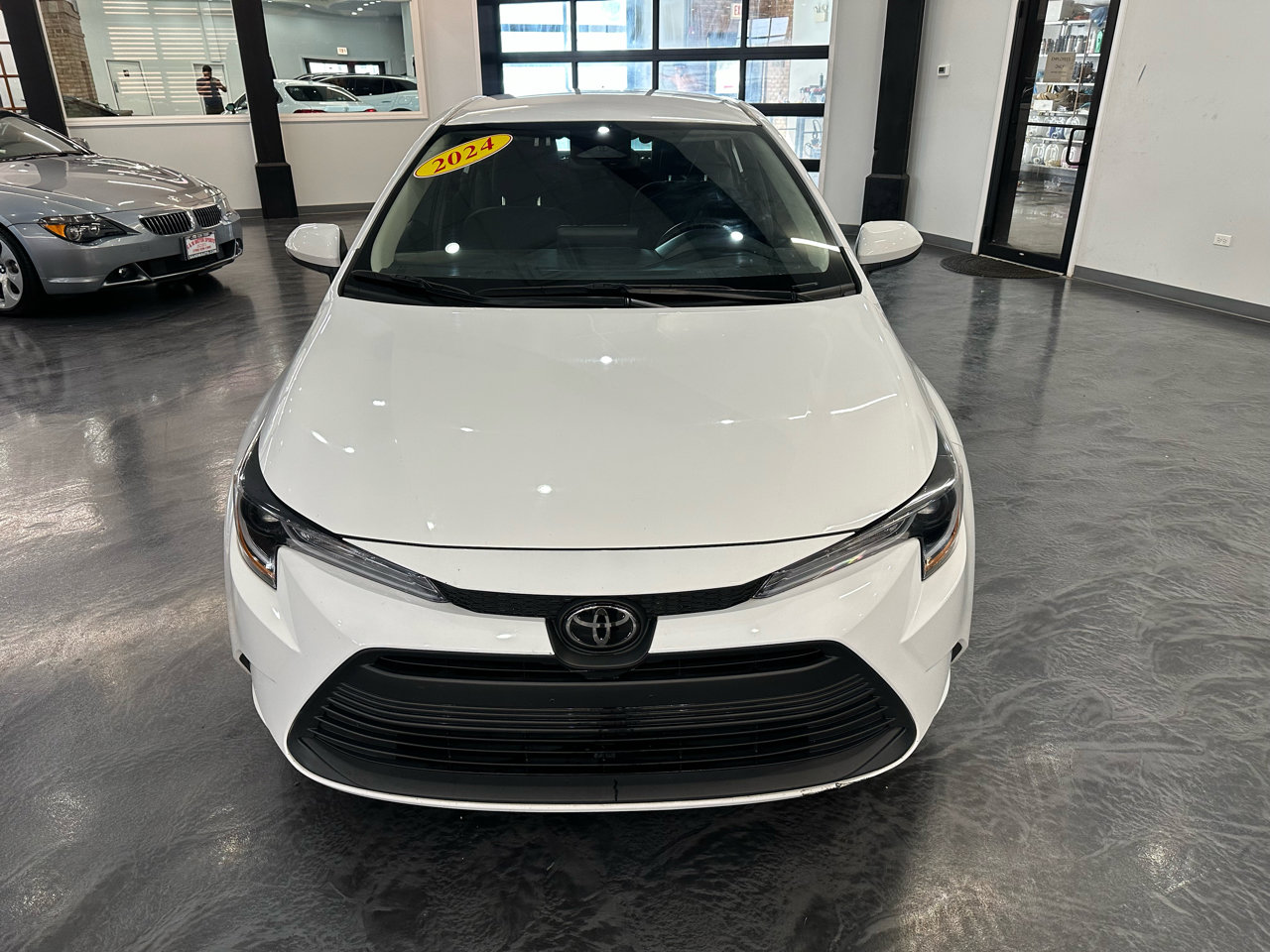 Used 2024 Toyota Corolla LE image 2