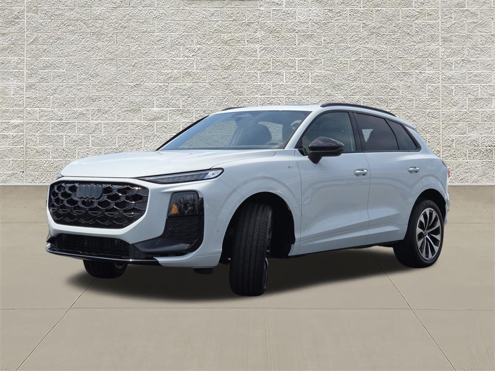 New 2026 Audi Q3 quattro 2.0T AWD/4WD image 3