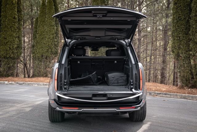 Used 2023 Land Rover Range Rover Long Wheelbase Autobiography image 23