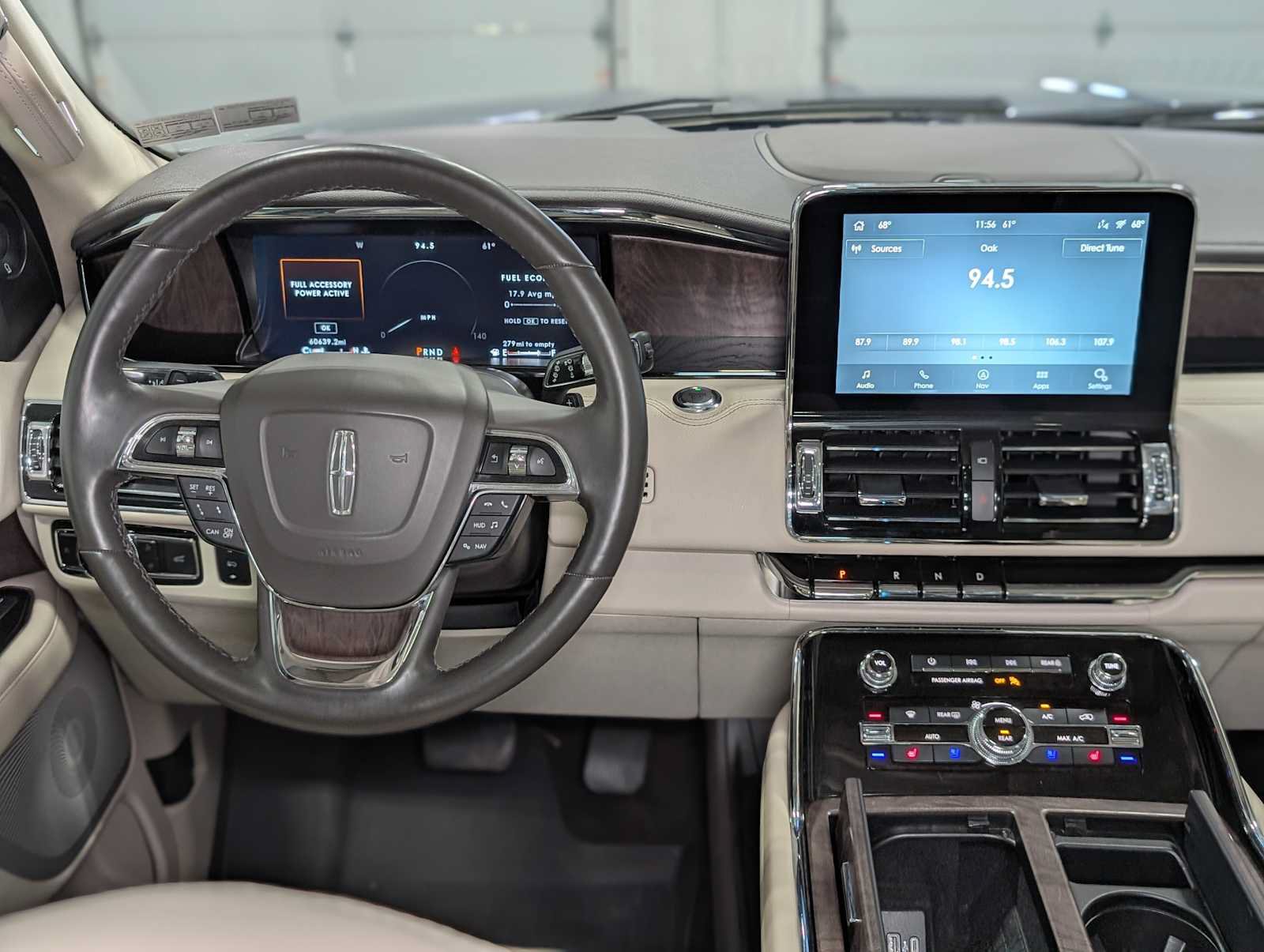Used 2020 Lincoln Navigator Reserve w/ Luxury Package AWD/4WD image 5