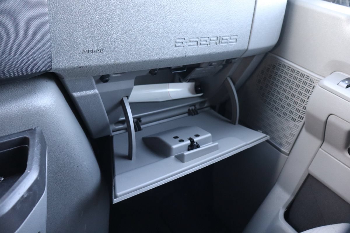 Used 2014 Ford E-250 and Econoline 250 w/ Power Group RWD image 33