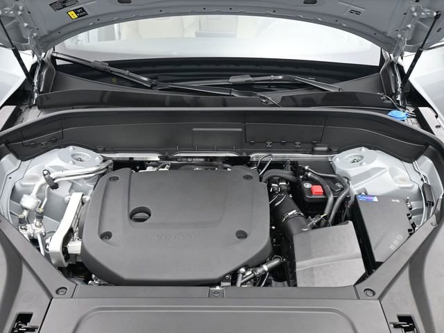 New 2026 Volvo XC90 B6 Plus w/ Protection Package Premier image 9
