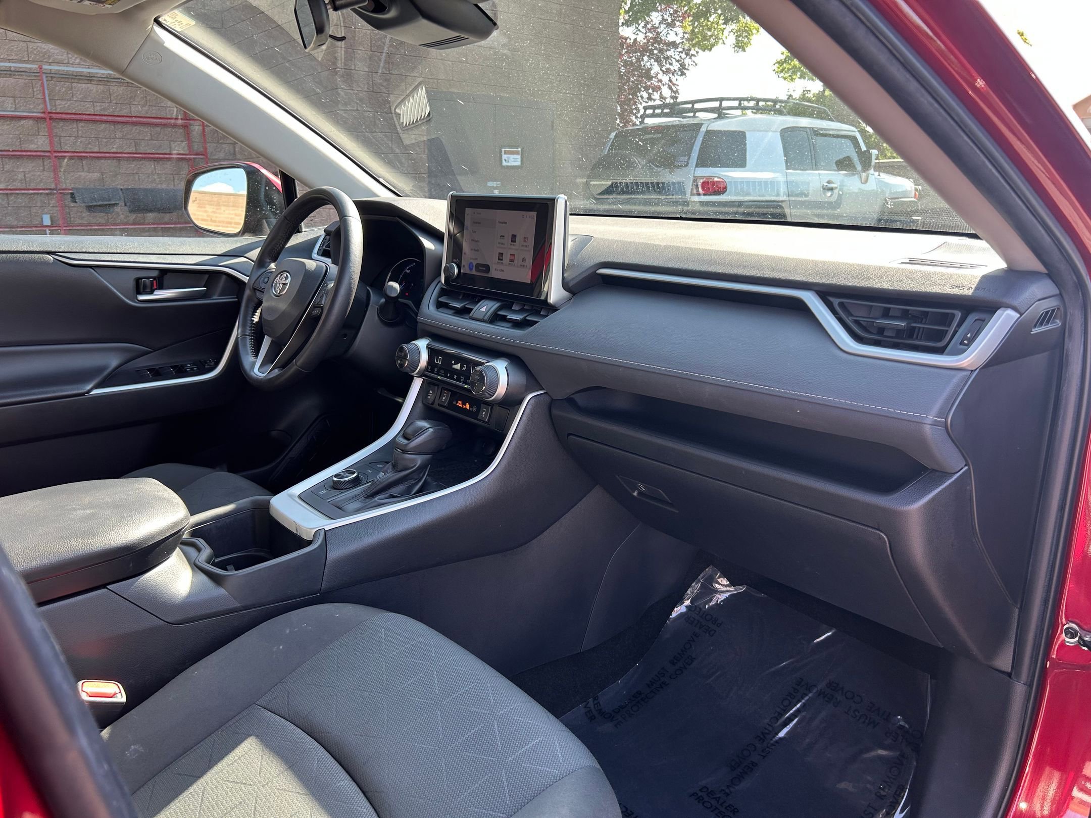 Certified 2023 Toyota RAV4 XLE w/ Convenience Package AWD/4WD image 28