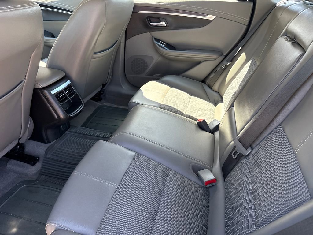 Used 2019 Chevrolet Impala LT image 16