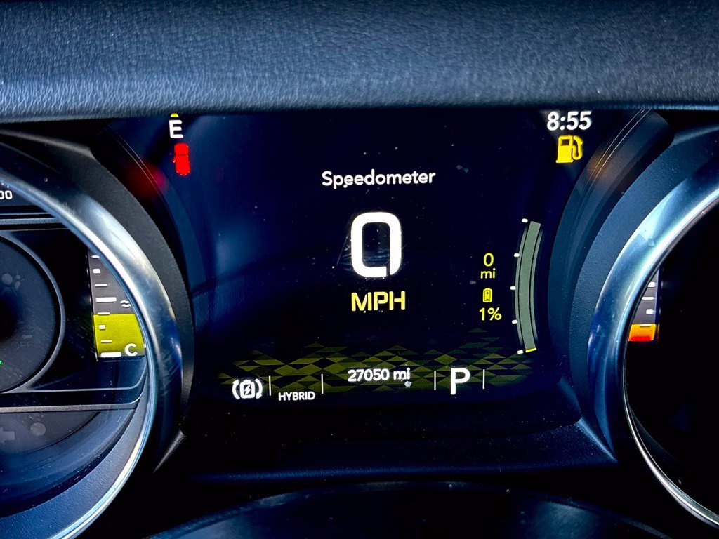 Used 2022 Jeep Wrangler Unlimited Sahara AWD/4WD image 35