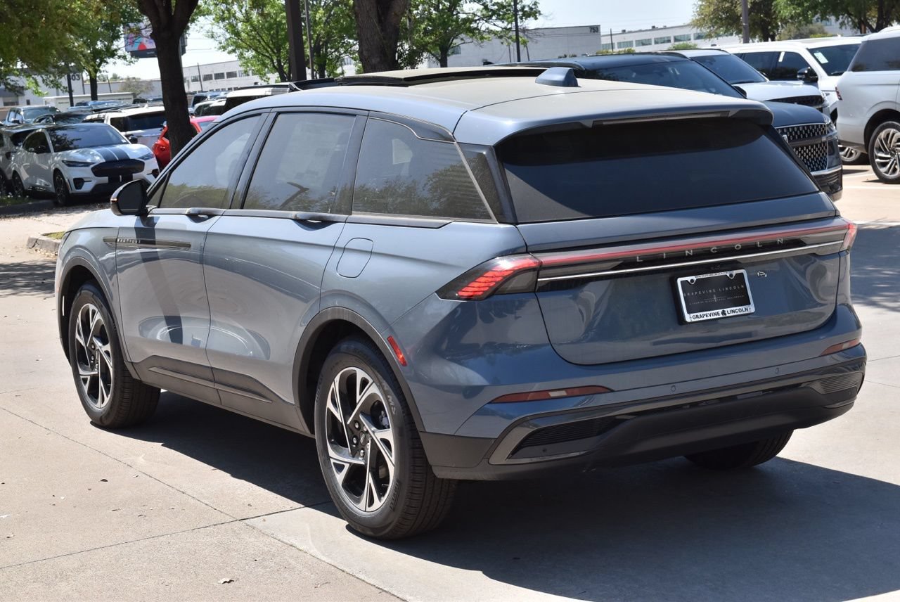 New 2026 Lincoln Nautilus Premier w/ Equipment Group 102A AWD/4WD image 16
