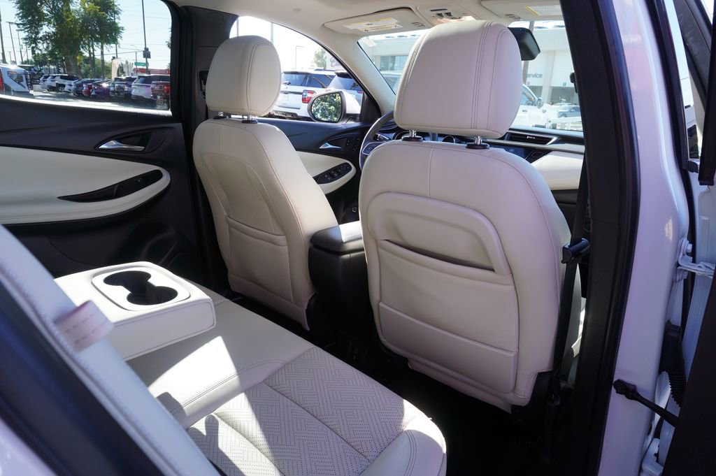Certified 2021 Buick Encore GX Essence w/ Advanced Technology Package image 10