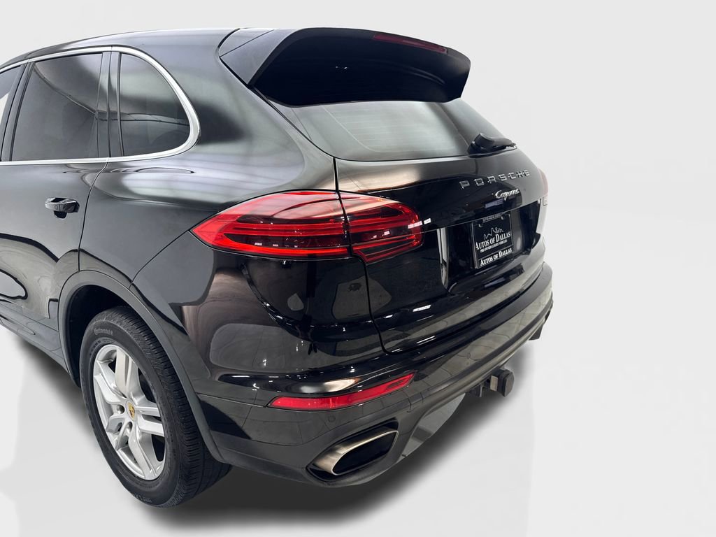 Used 2016 Porsche Cayenne image 19