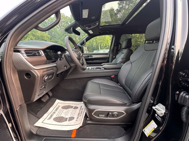 New 2026 Jeep Grand Wagoneer L Limited AWD/4WD image 23