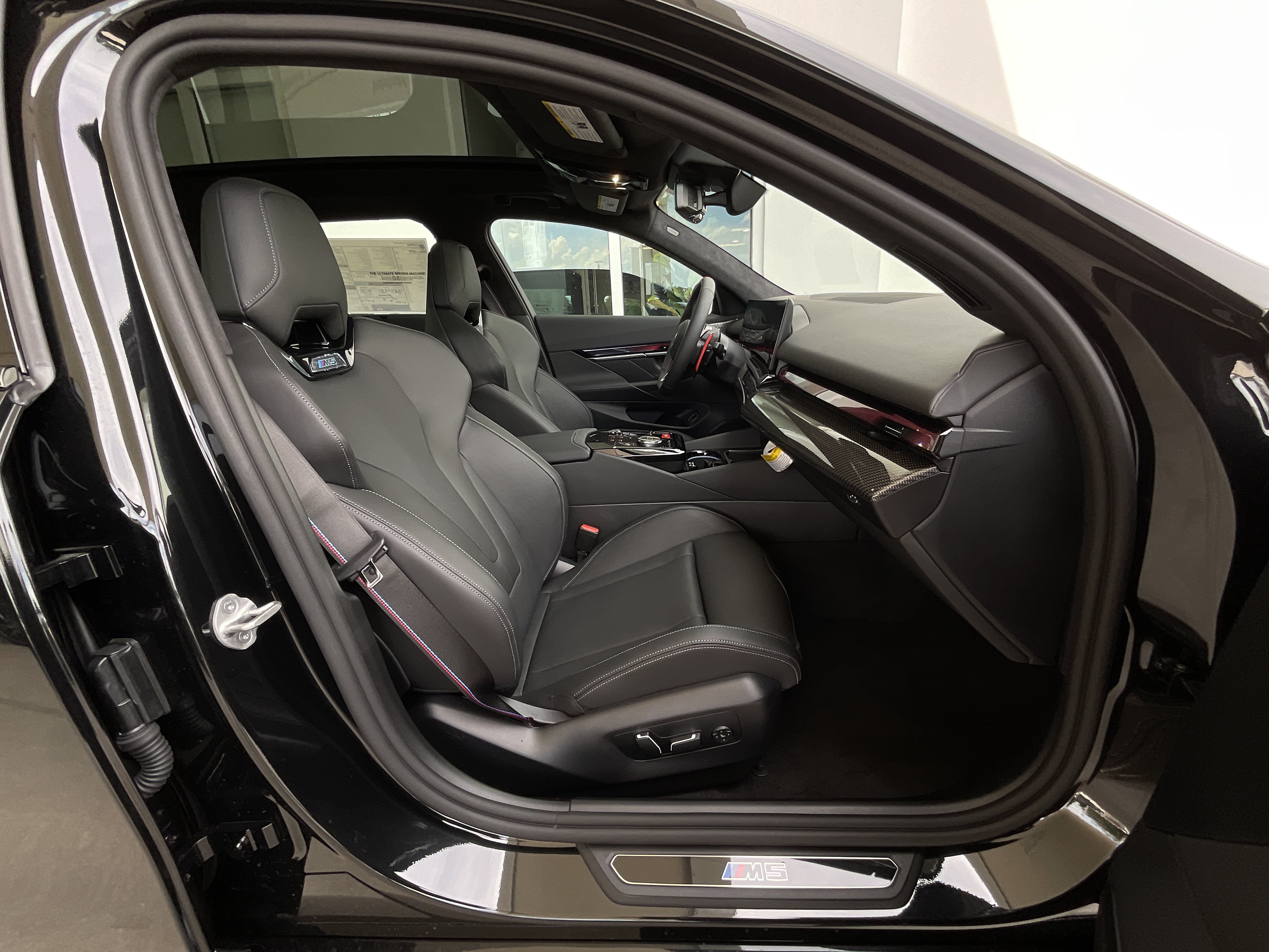 New 2027 BMW M5 Touring AWD/4WD image 20