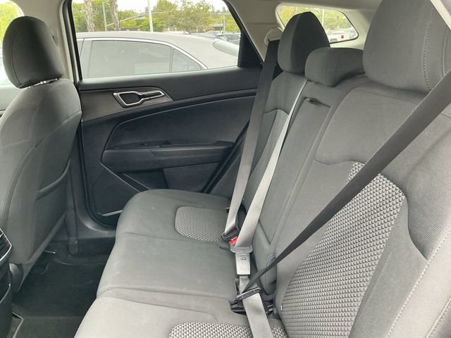 Used 2023 Kia Sportage LX AWD/4WD image 11