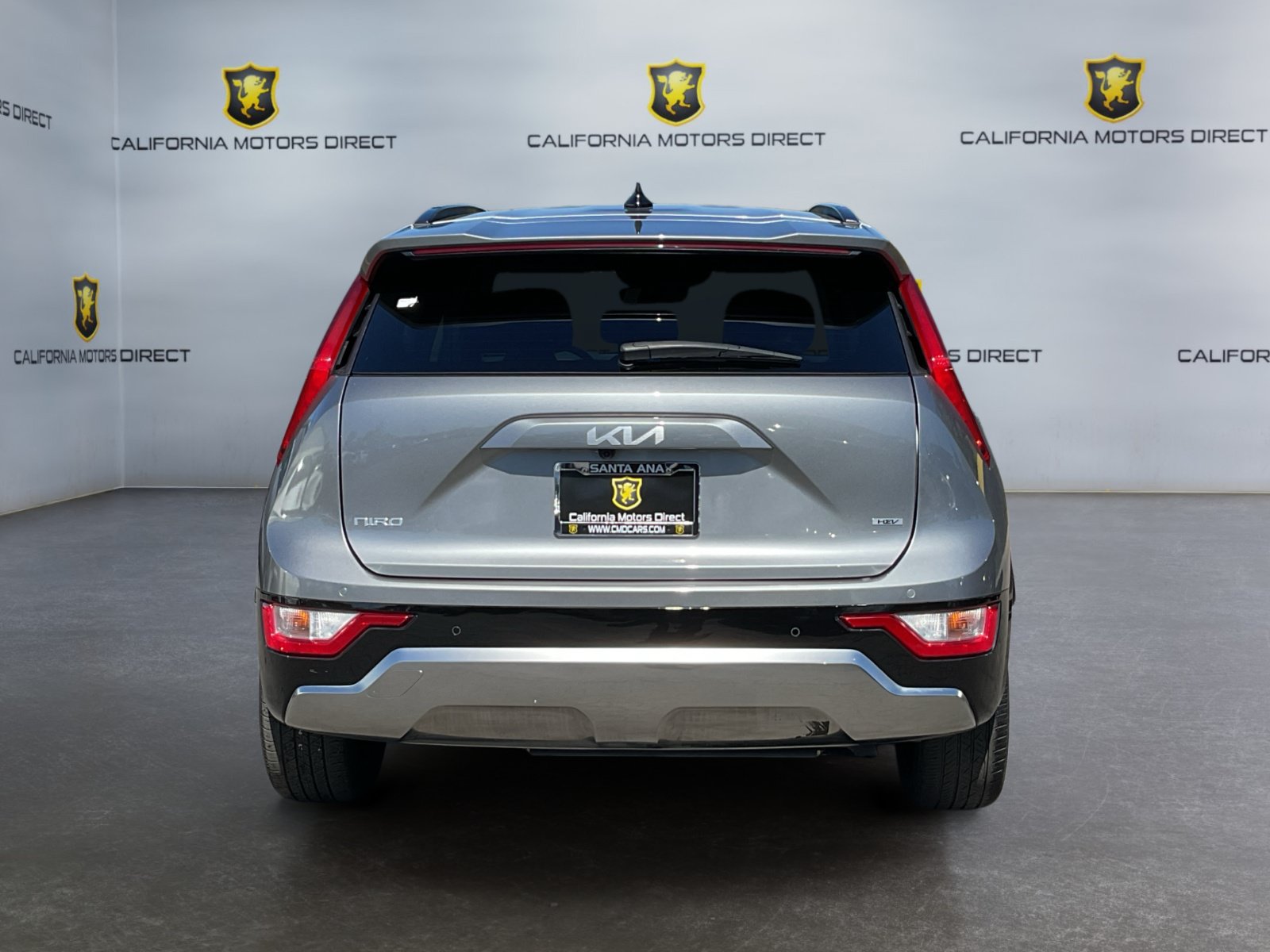 Used 2025 Kia Niro EX Touring FWD image 6