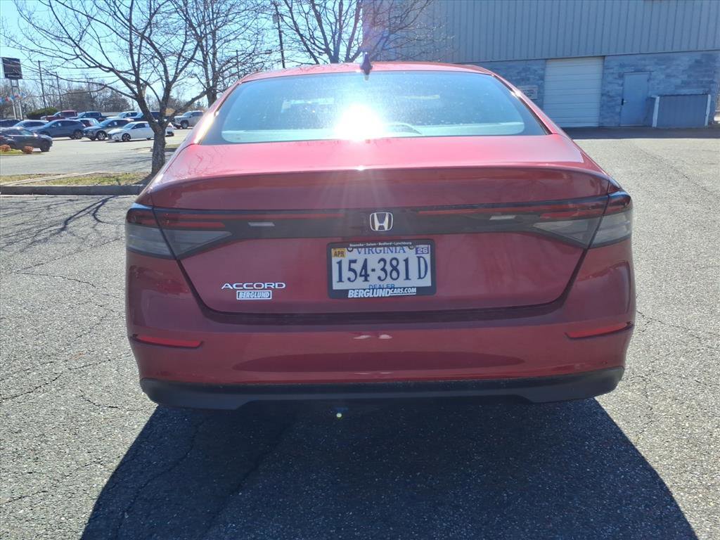 Used 2024 Honda Accord EX image 11