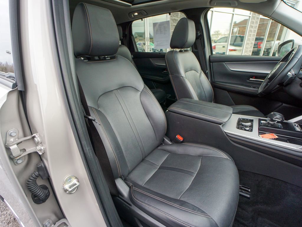 Used 2024 MAZDA CX-90 3.3 Turbo w/ Premium Package image 33