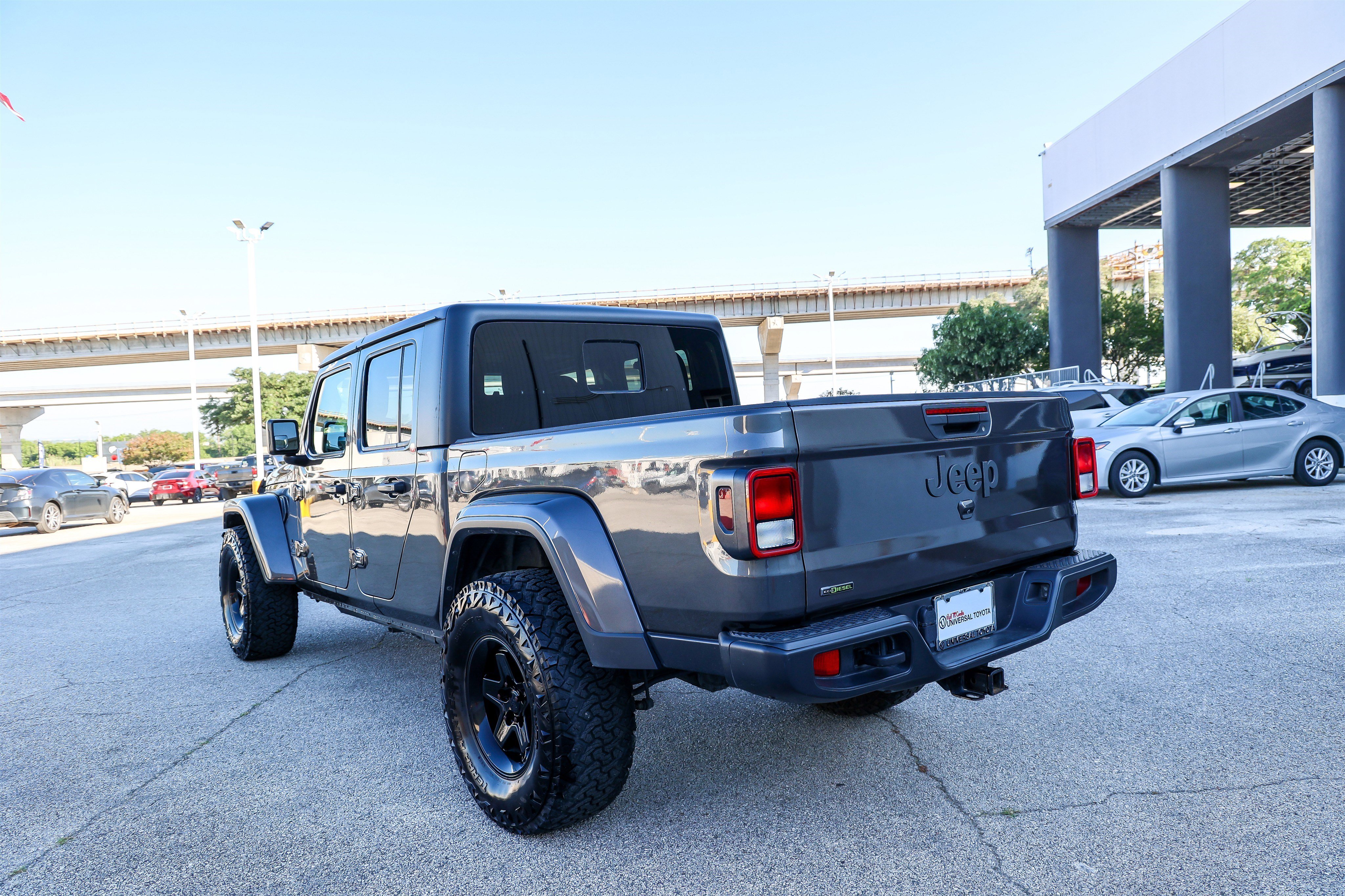 Used 2021 Jeep Gladiator Sport w/ Quick Order Package 26Q 80th AWD/4WD image 10