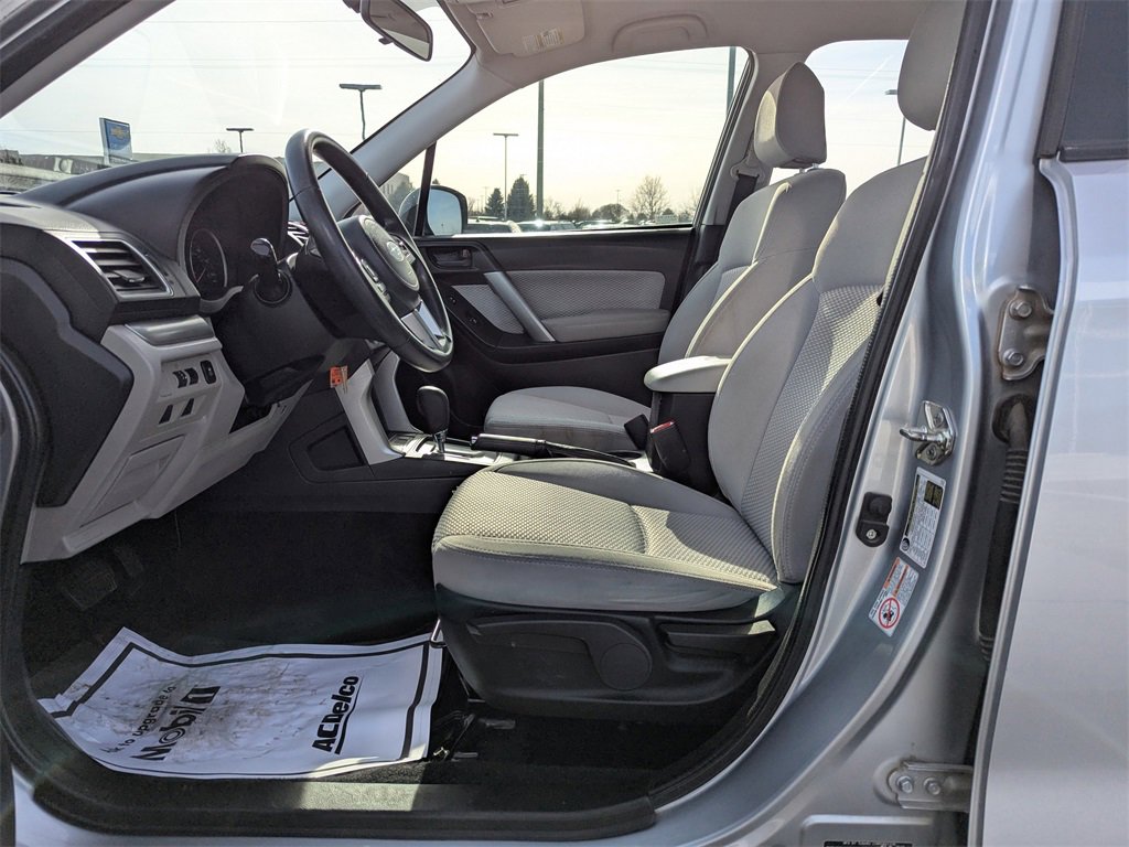 Used 2018 Subaru Forester 2.5i w/ Alloy Wheel Package image 12