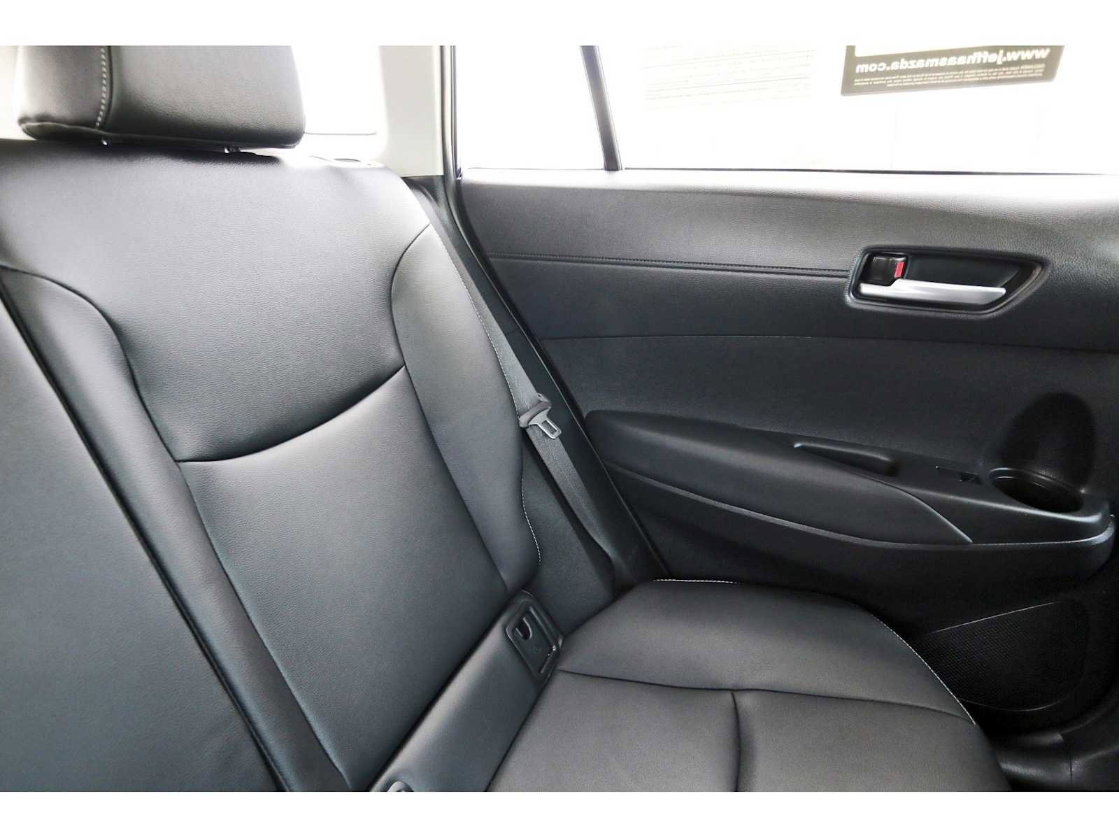 Used 2024 Toyota Corolla Cross XLE w/ Convenience Package image 10