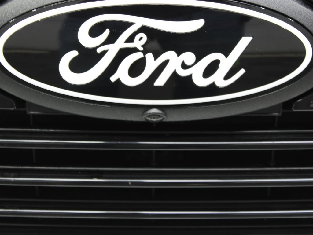 Used 2025 Ford F150 Platinum w/ FX4 Off-Road Package AWD/4WD image 61