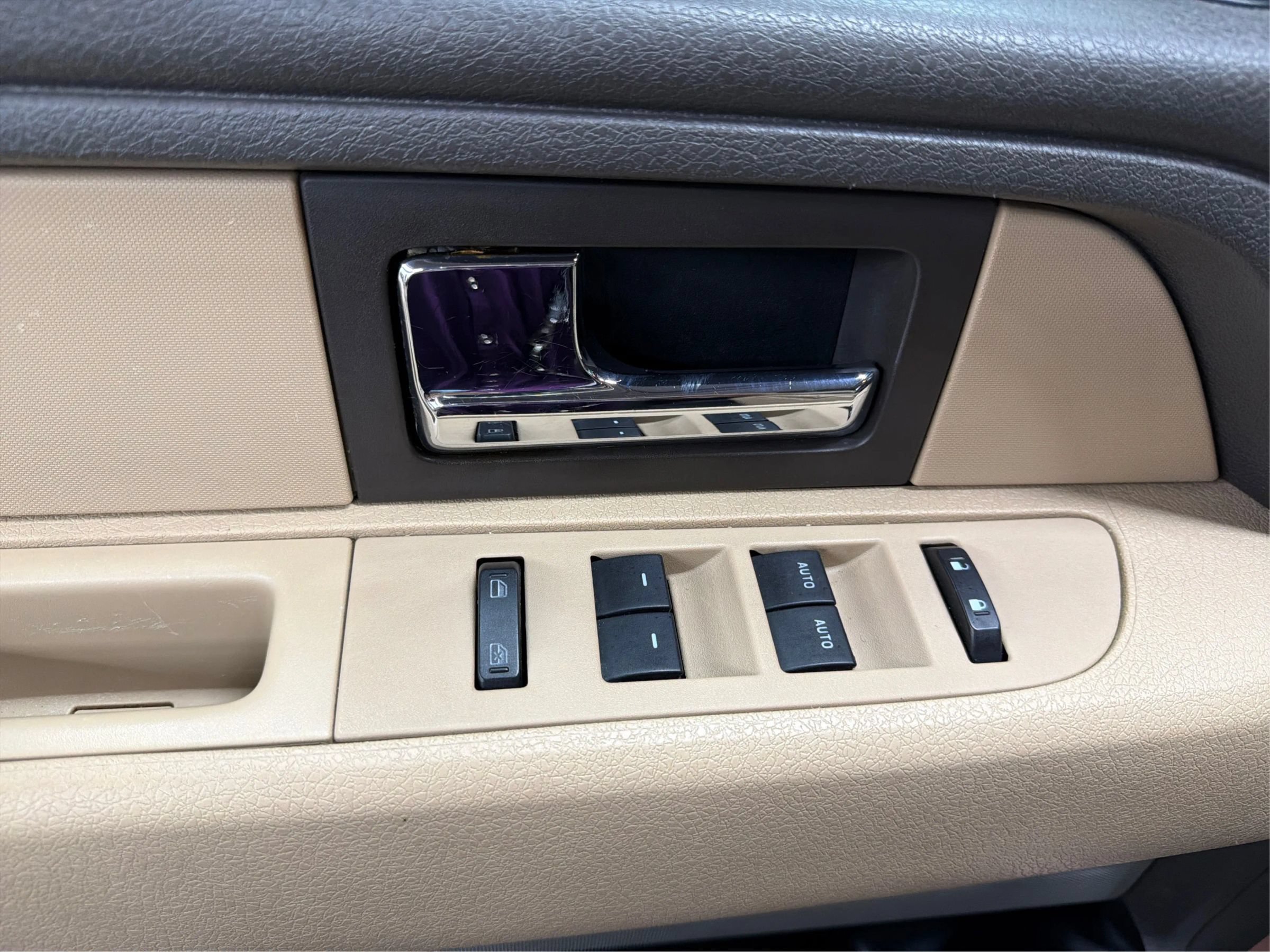 Used 2012 Ford F150 XLT w/ XLT Chrome Pkg RWD image 17