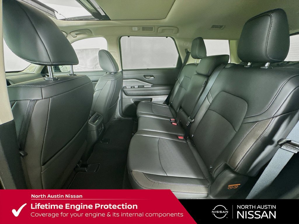 New 2026 Nissan Pathfinder SL w/ SL Premium Package (P04) FWD image 30