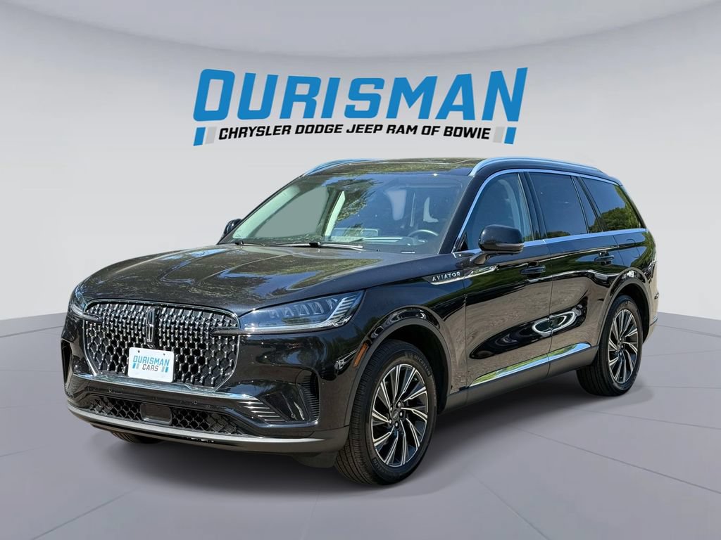 Used 2025 Lincoln Aviator AWD image 5
