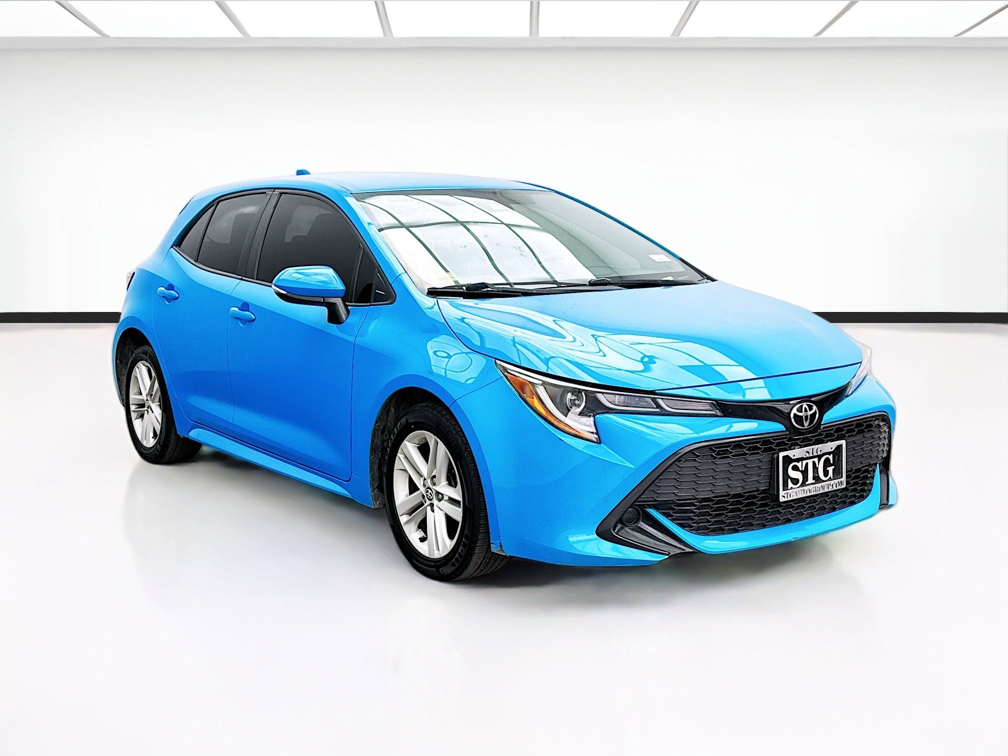 Used 2020 Toyota Corolla SE w/ SE Preferred Package FWD image 3