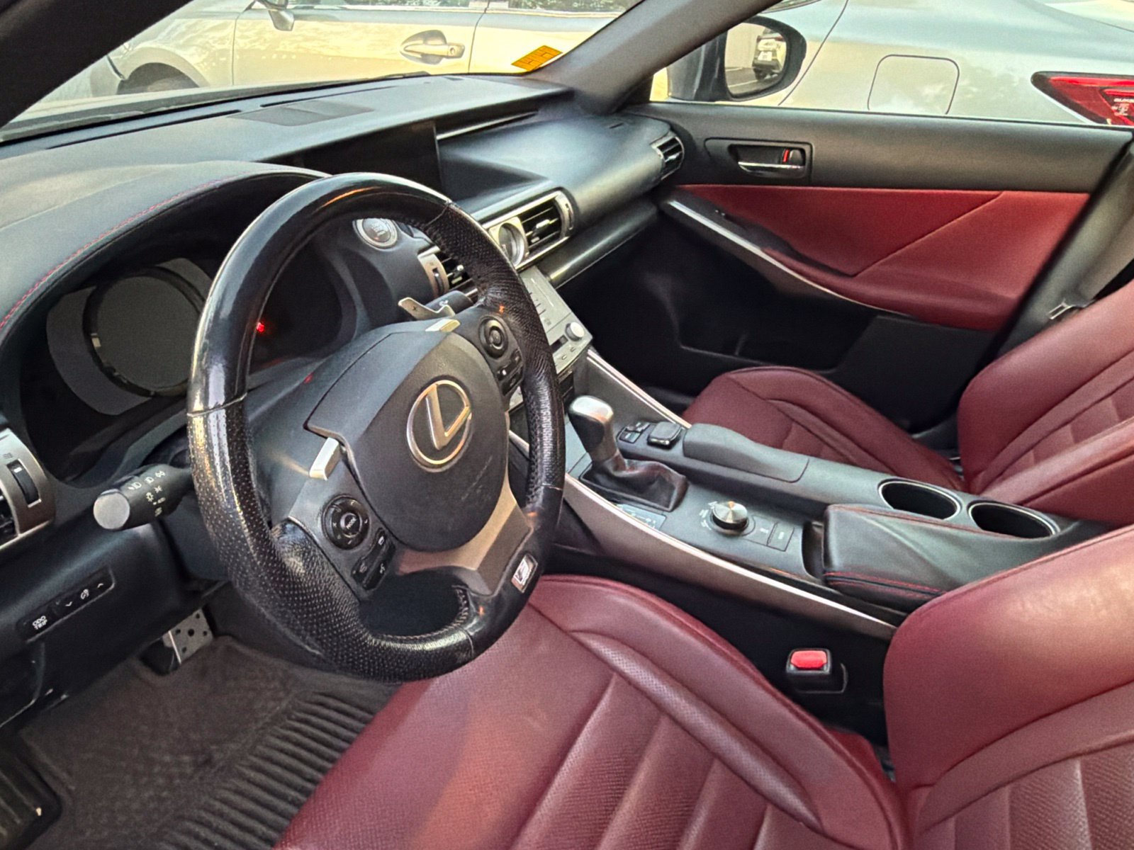 Used 2016 Lexus IS 350 w/ F Sport Package RWD image 5