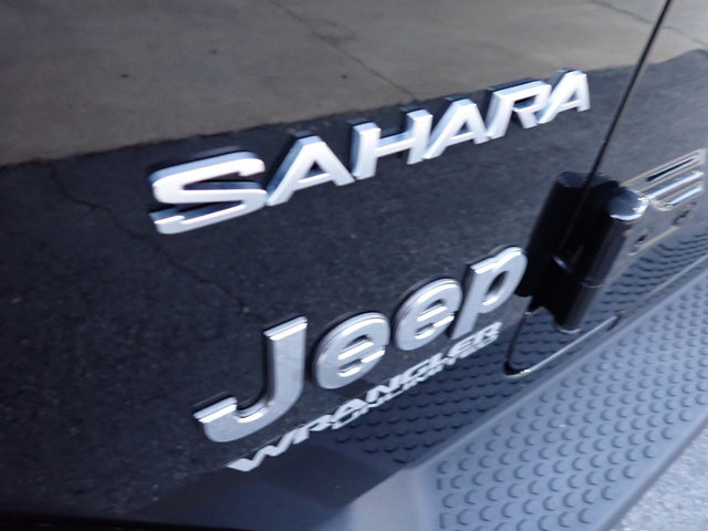 Used 2021 Jeep Wrangler Unlimited Sahara w/ Cold Weather Group image 7