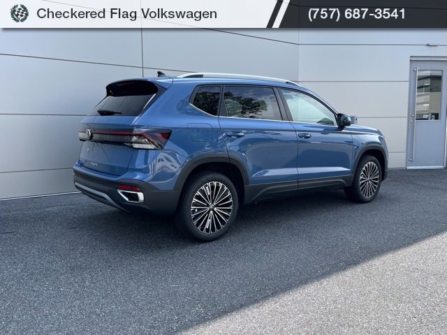 New 2025 Volkswagen Taos SE image 20