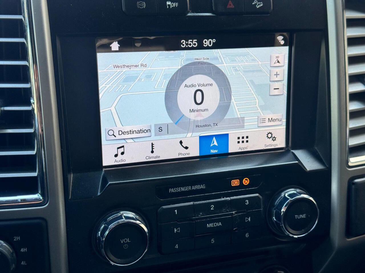 Used 2017 Ford F350 Lariat w/ FX4 Off-Road Package image 24