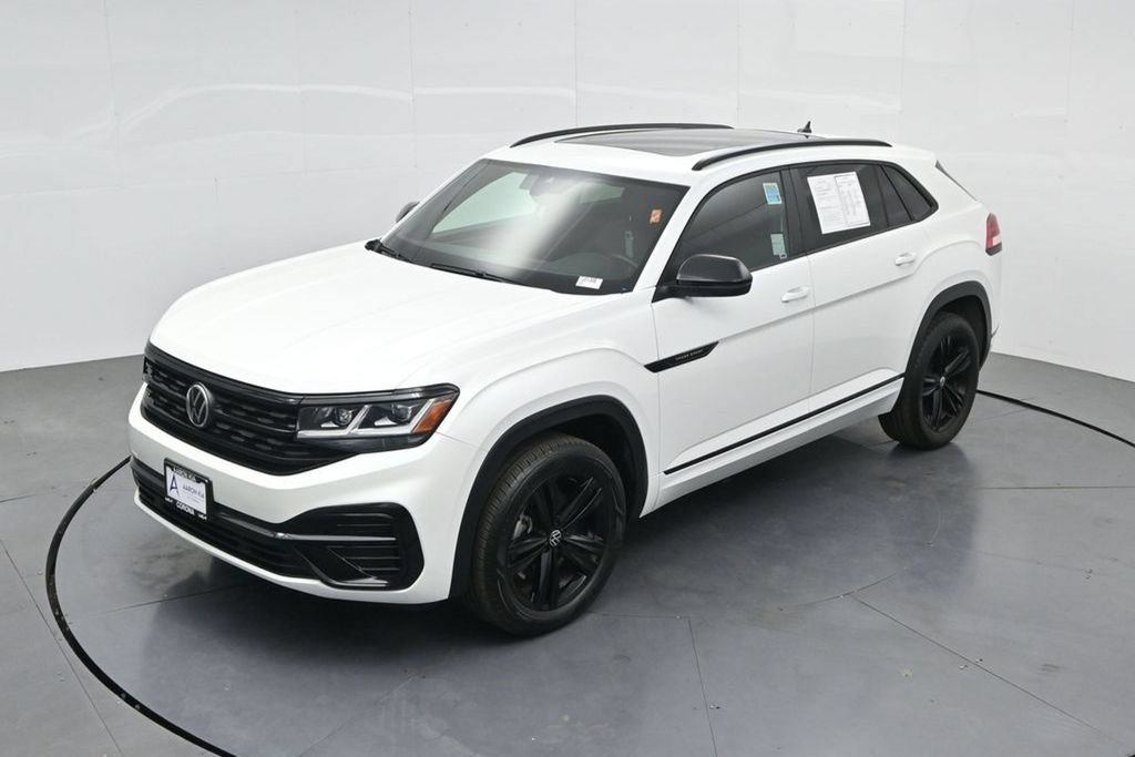 Used 2023 Volkswagen Atlas Cross Sport SEL R-Line AWD/4WD image 42