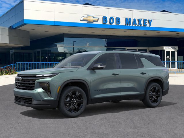 New 2027 Chevrolet Traverse LT w/ Midnight/Sport Edition FWD image 2