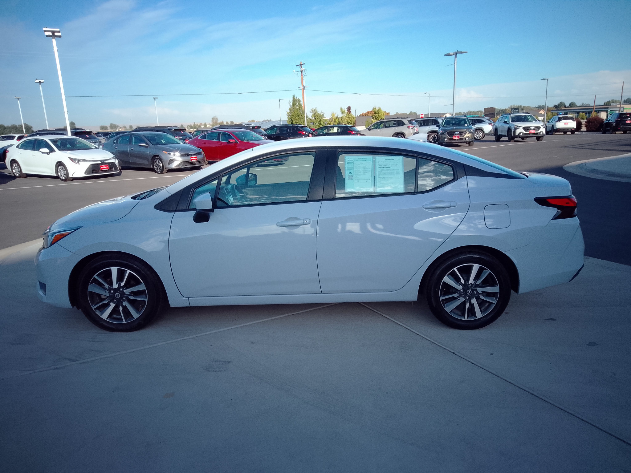Used 2024 Nissan Versa SV FWD image 6