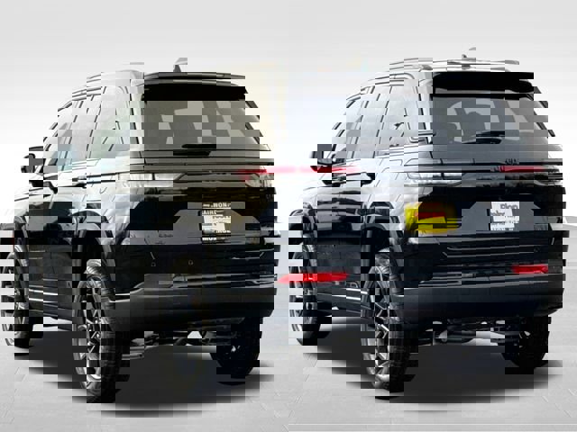 New 2025 Jeep Grand Cherokee Limited AWD/4WD image 6