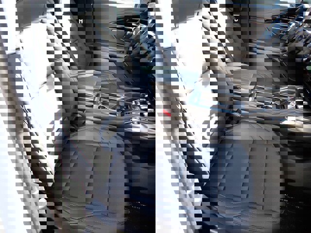 New 2026 Lincoln Nautilus Premier w/ Equipment Group 102A image 18