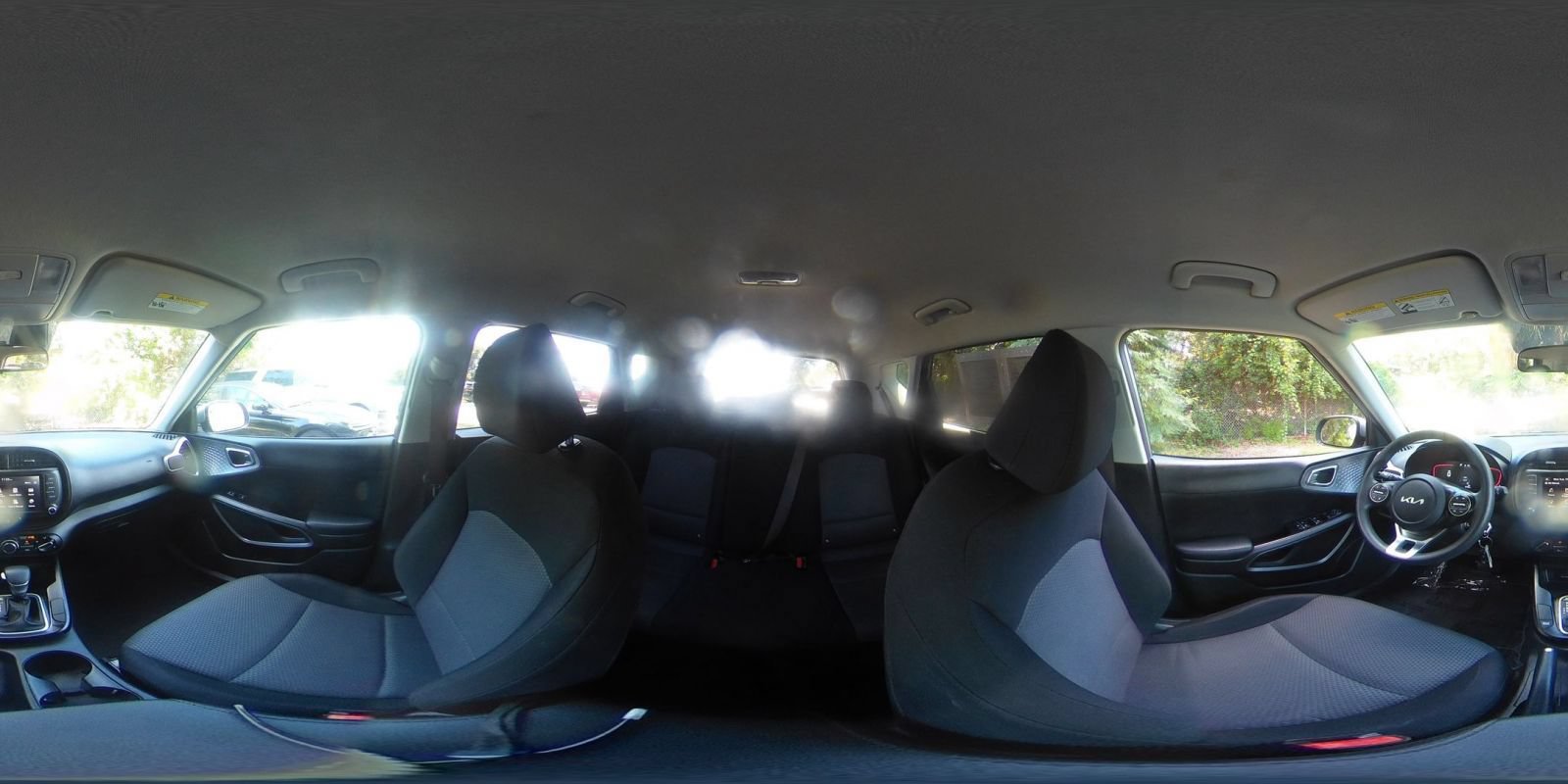 Used 2025 Kia Soul LX w/ LX Technology Package FWD image 41