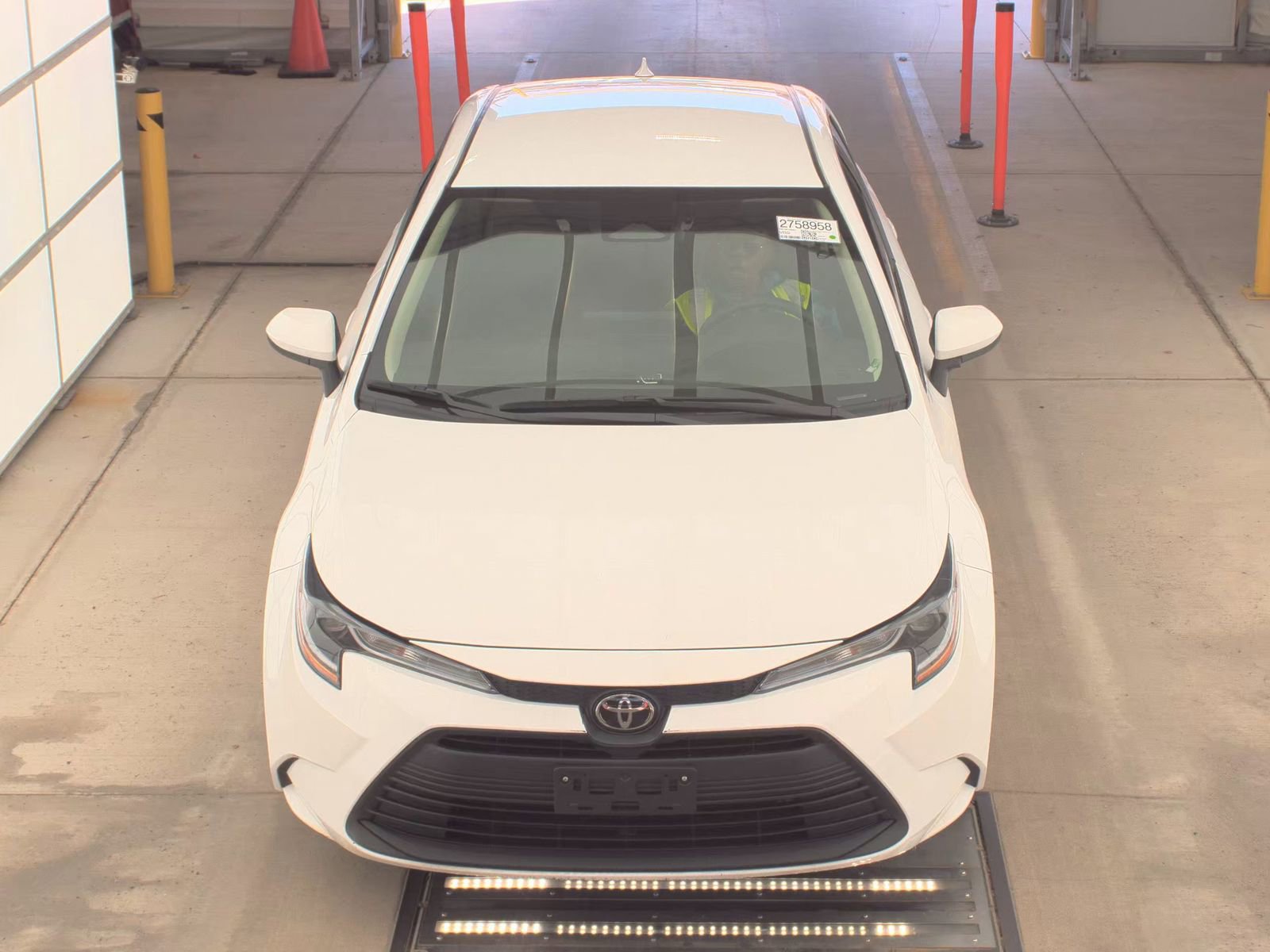 Used 2024 Toyota Corolla LE FWD image 2