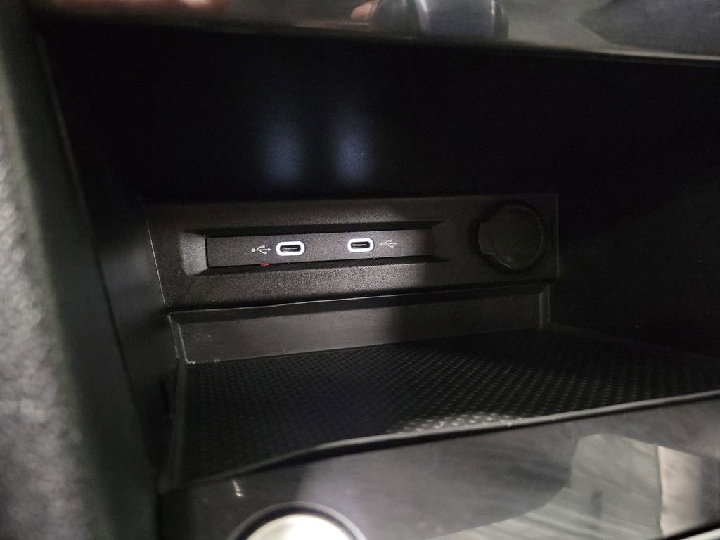 Used 2023 Volkswagen Tiguan S image 16