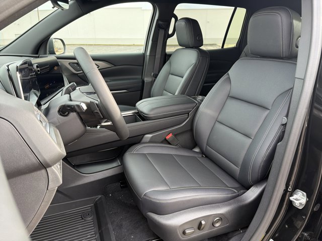 New 2026 Chevrolet Traverse LT w/ Driver Confidence Package image 11