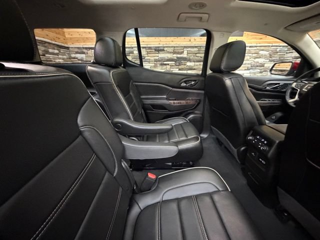 Used 2023 GMC Acadia Denali w/ Denali Ultimate Package AWD/4WD image 35
