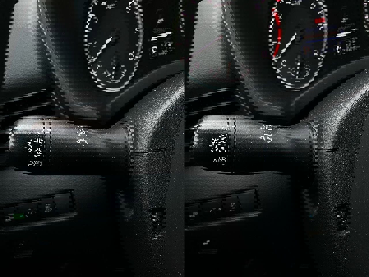 Used 2025 Nissan Sentra S image 31