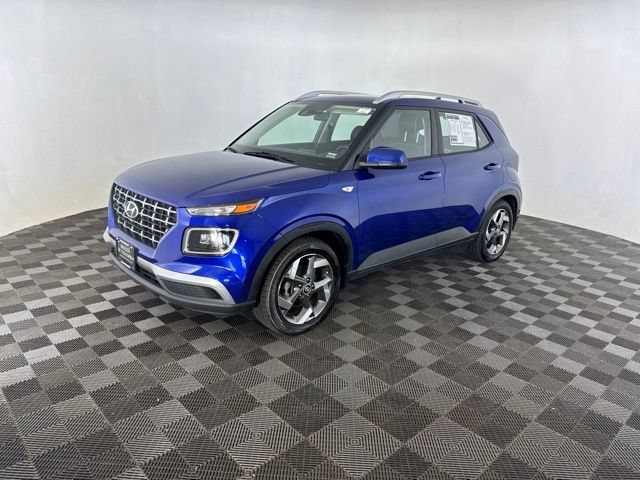 Used 2022 Hyundai Venue Limited FWD image 3