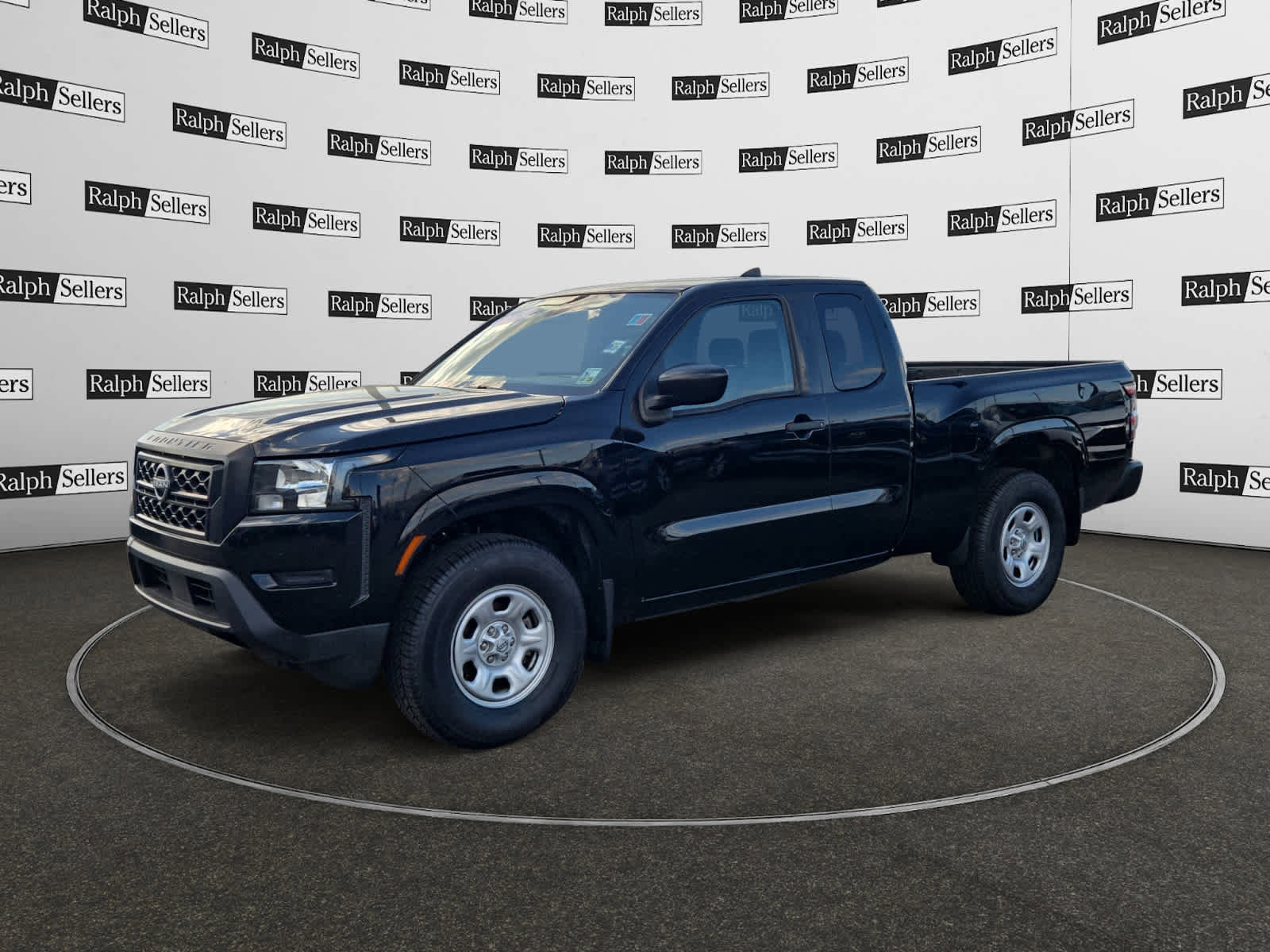 Used 2022 Nissan Frontier S w/ Technology Package image 2